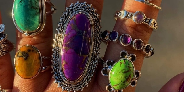 Poshmark banner for @energy